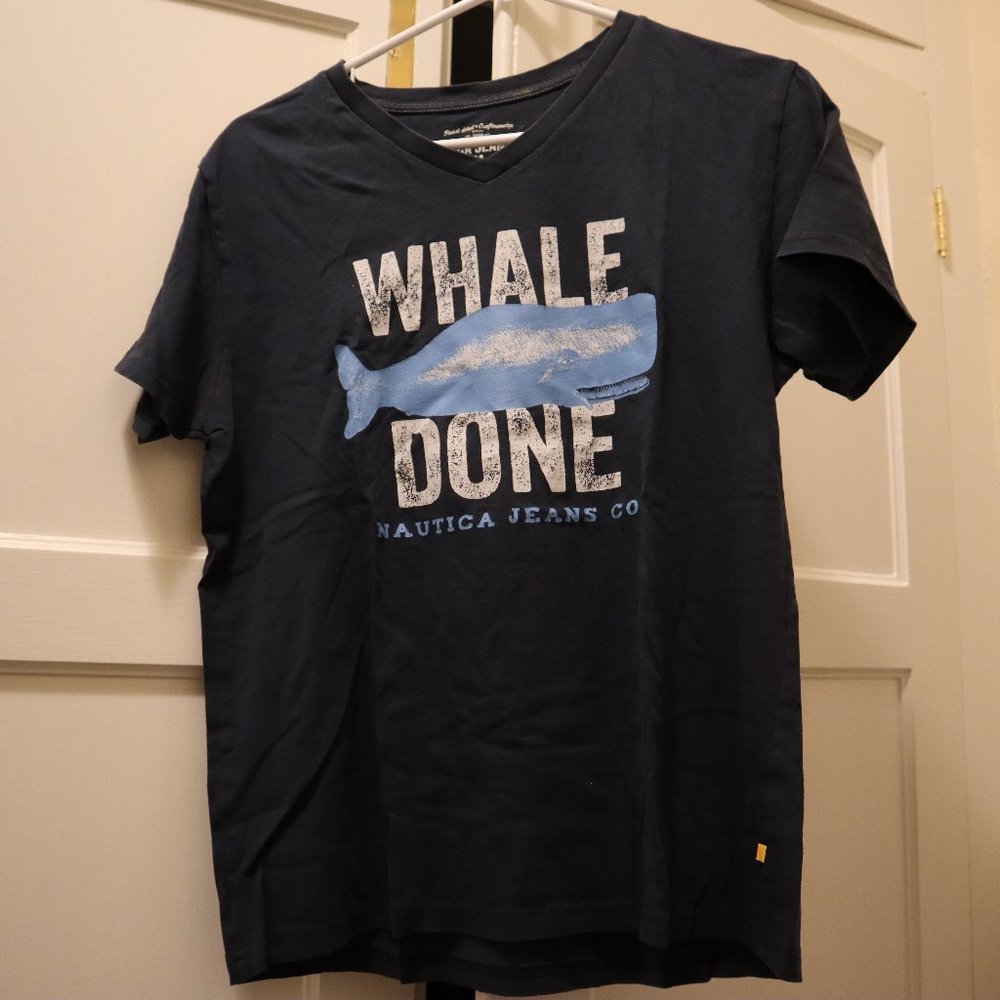 Medium Navy T-Shirt "Whale Done"
